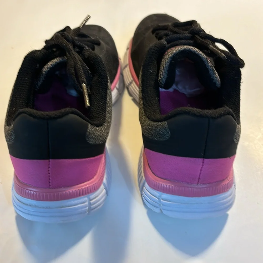 US Polo Association athletic shoes black, grey, pink and white size 7 1/2